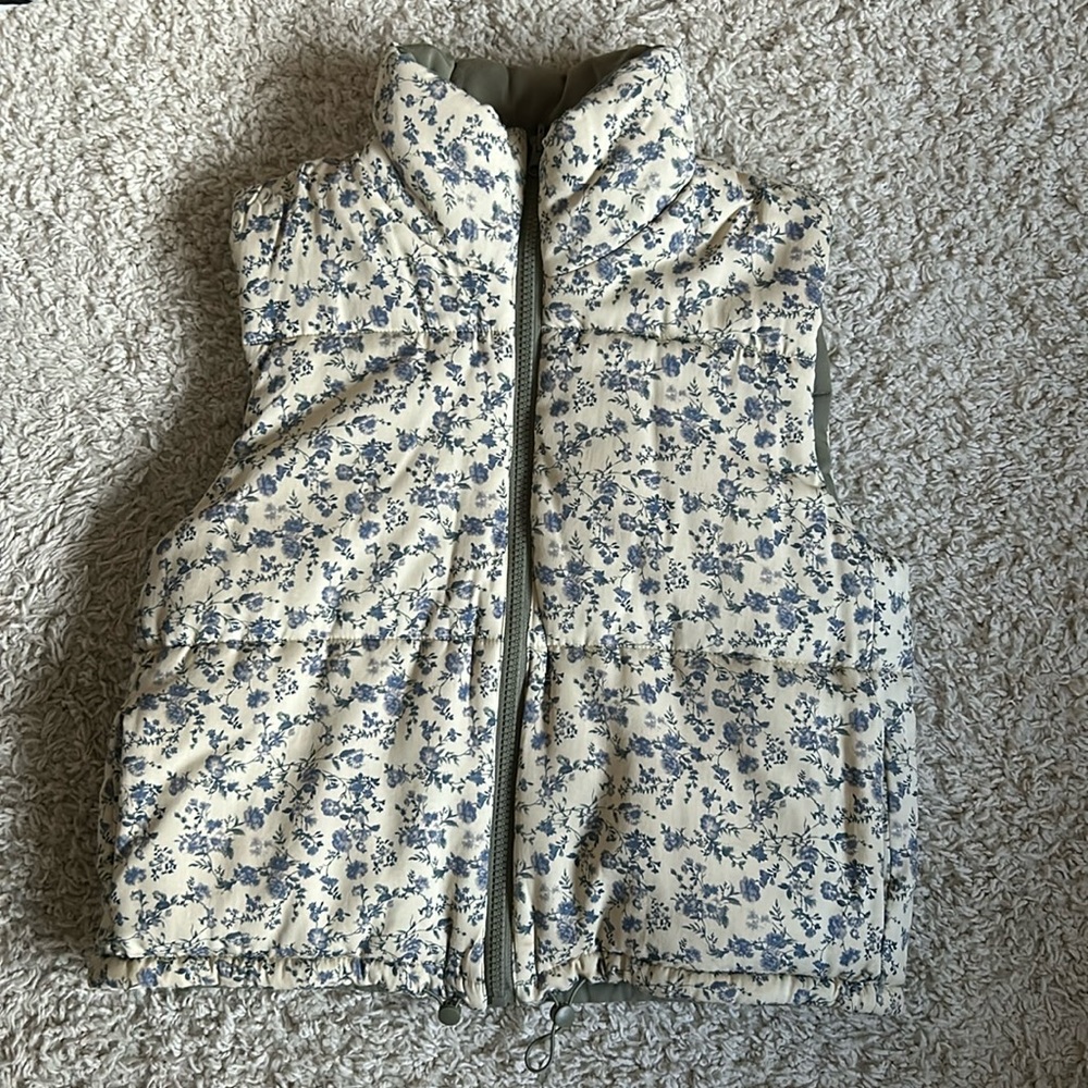 Blank nyc reversable floral vest